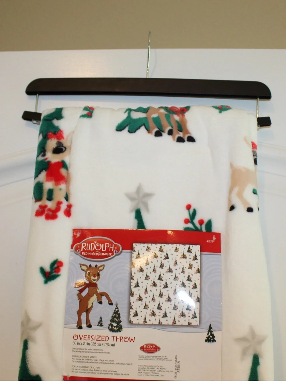 Rudolph the Red-Nosed Reindeer Christmas throw (NWT)